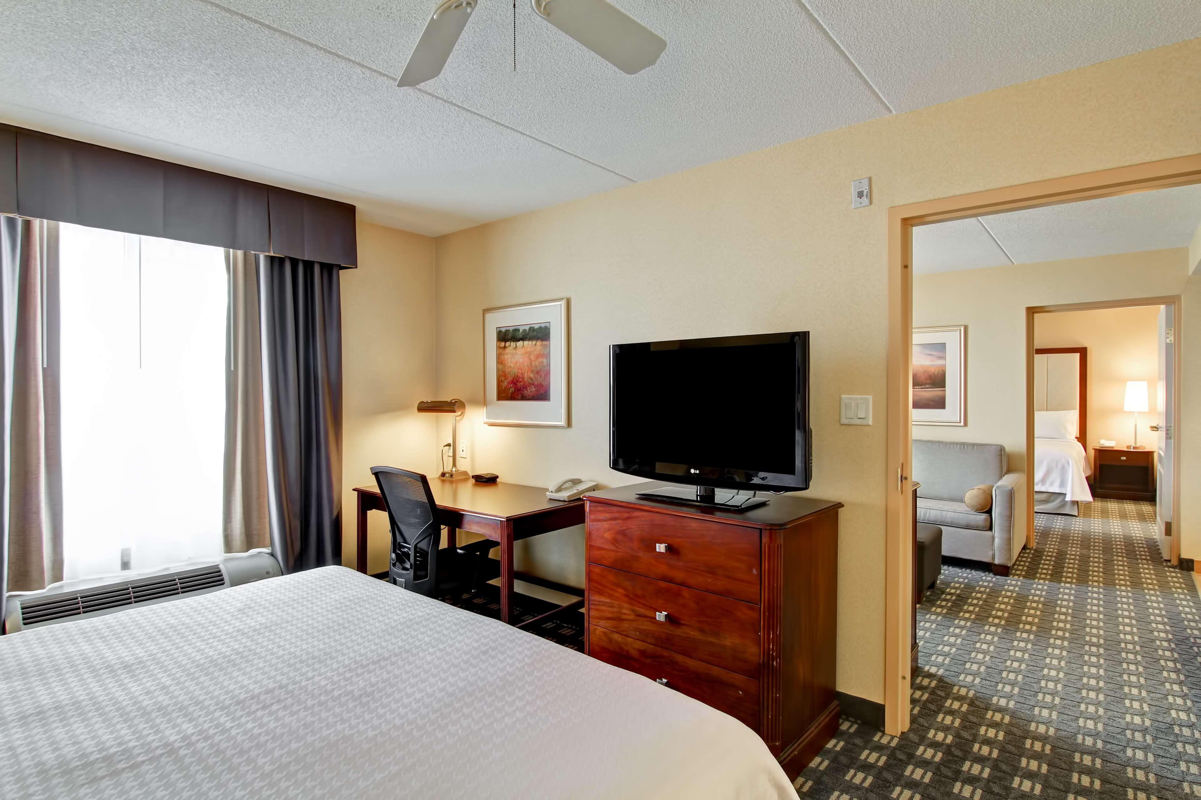 Homewood Suites By Hilton Toronto Mississauga Bagian luar foto
