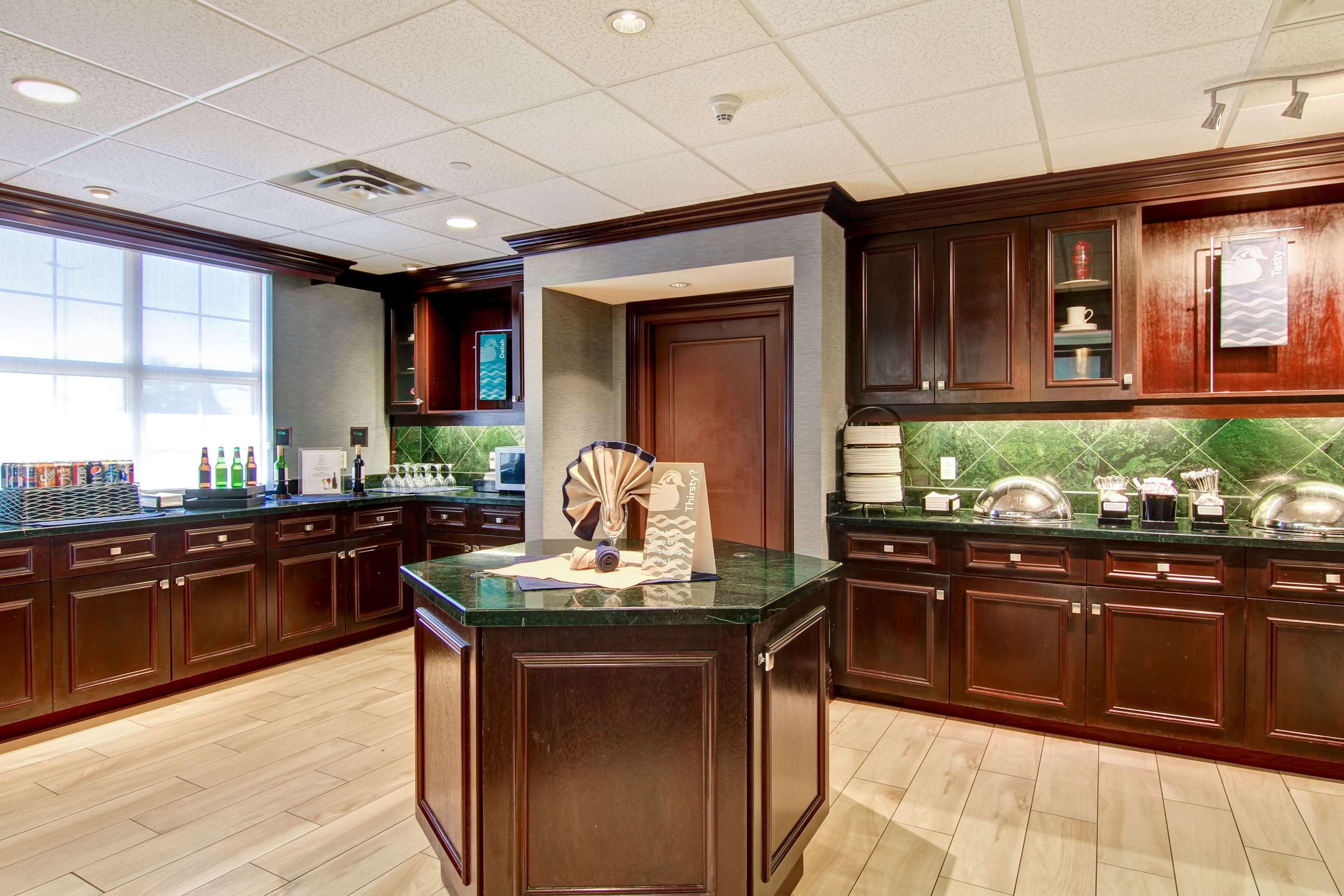 Homewood Suites By Hilton Toronto Mississauga Bagian luar foto