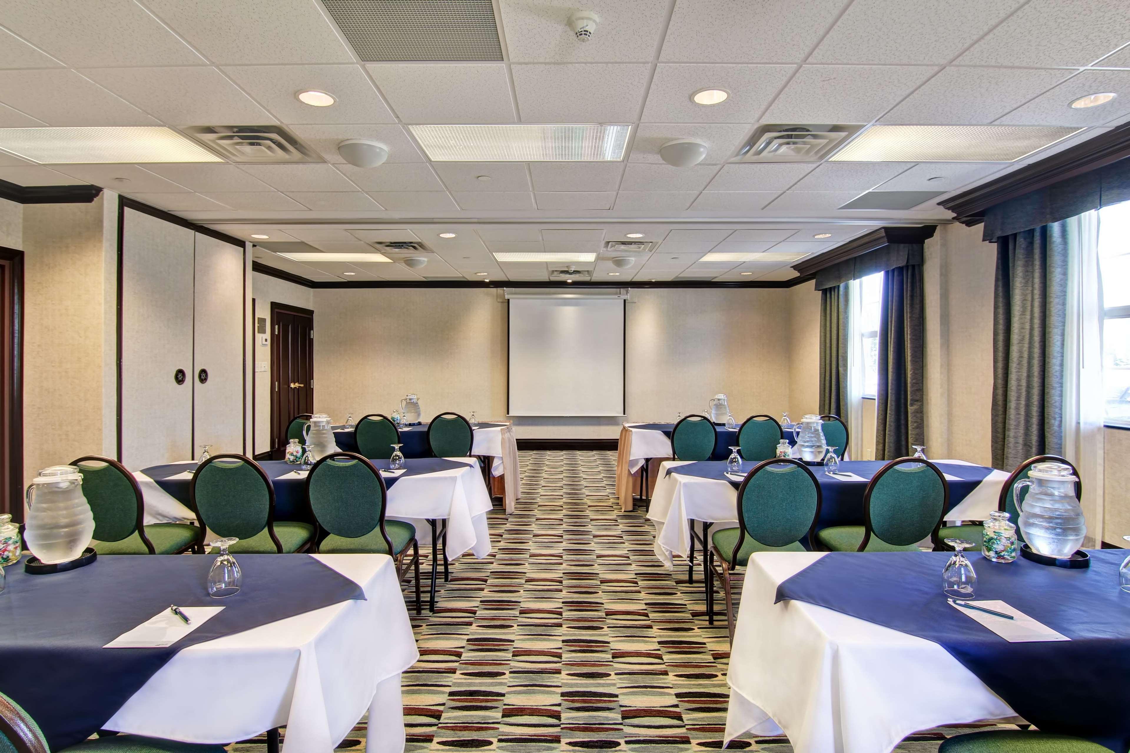 Homewood Suites By Hilton Toronto Mississauga Bagian luar foto