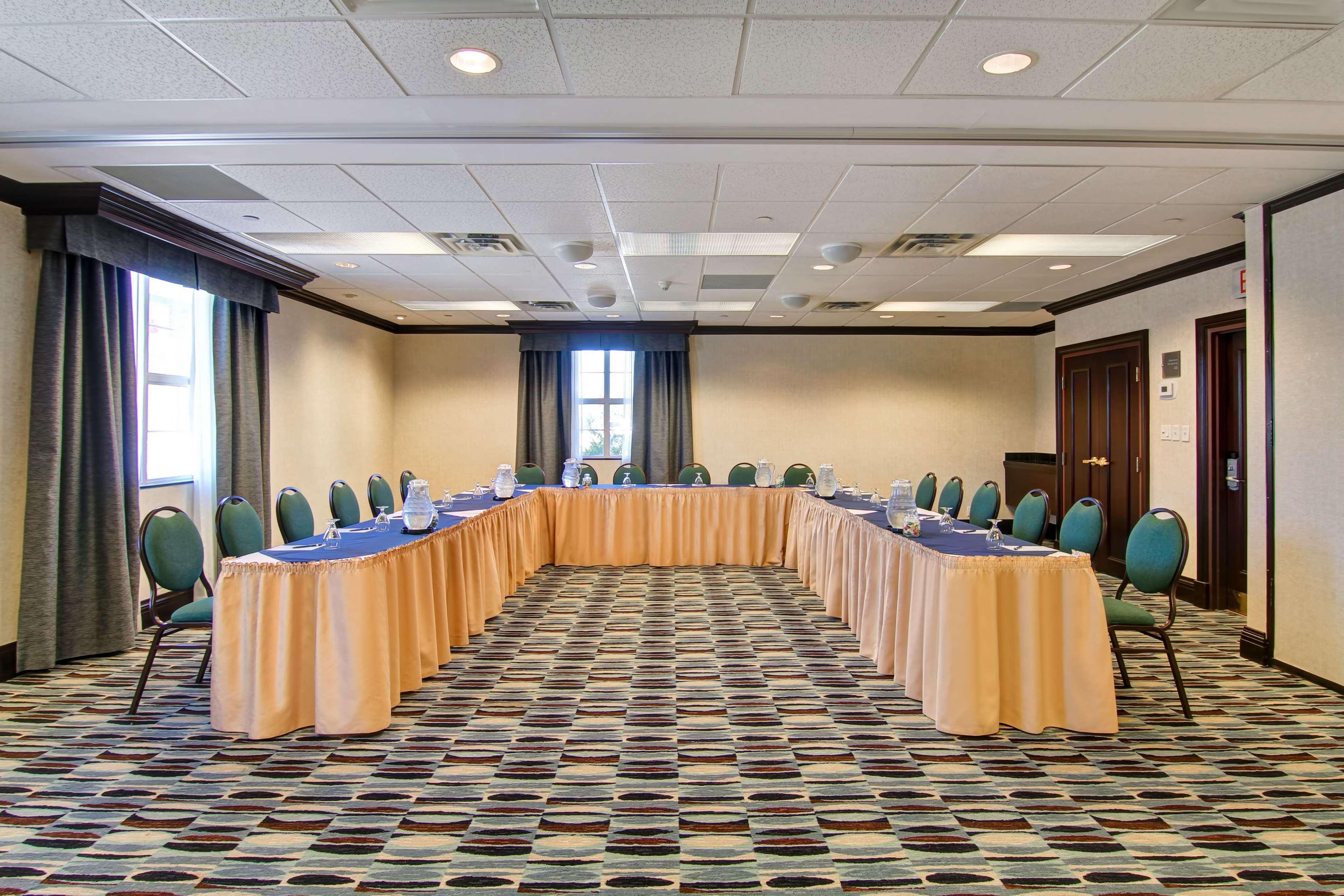 Homewood Suites By Hilton Toronto Mississauga Bagian luar foto