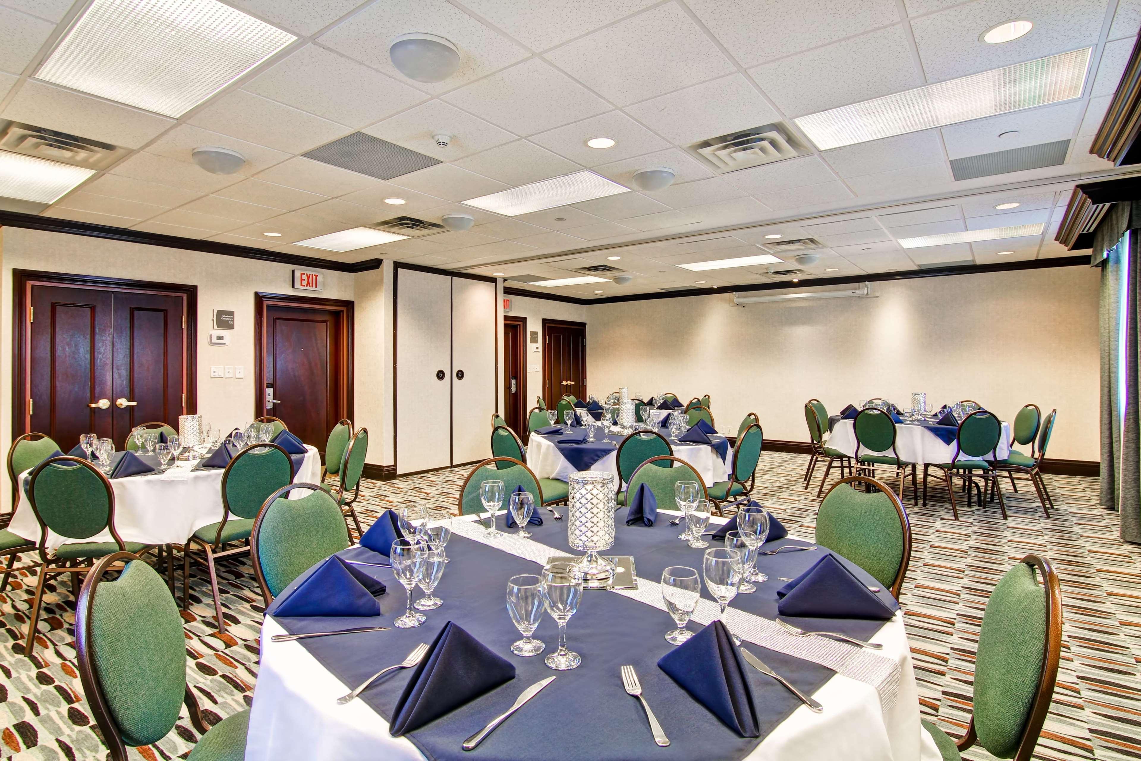 Homewood Suites By Hilton Toronto Mississauga Bagian luar foto